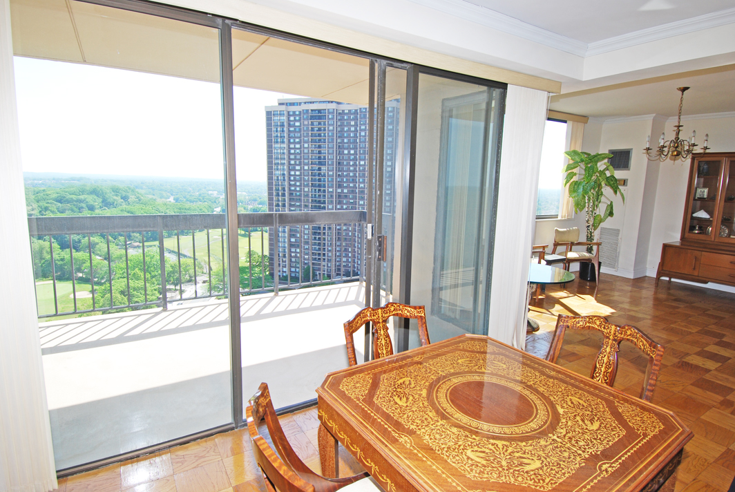 North Shore Towers Apartment