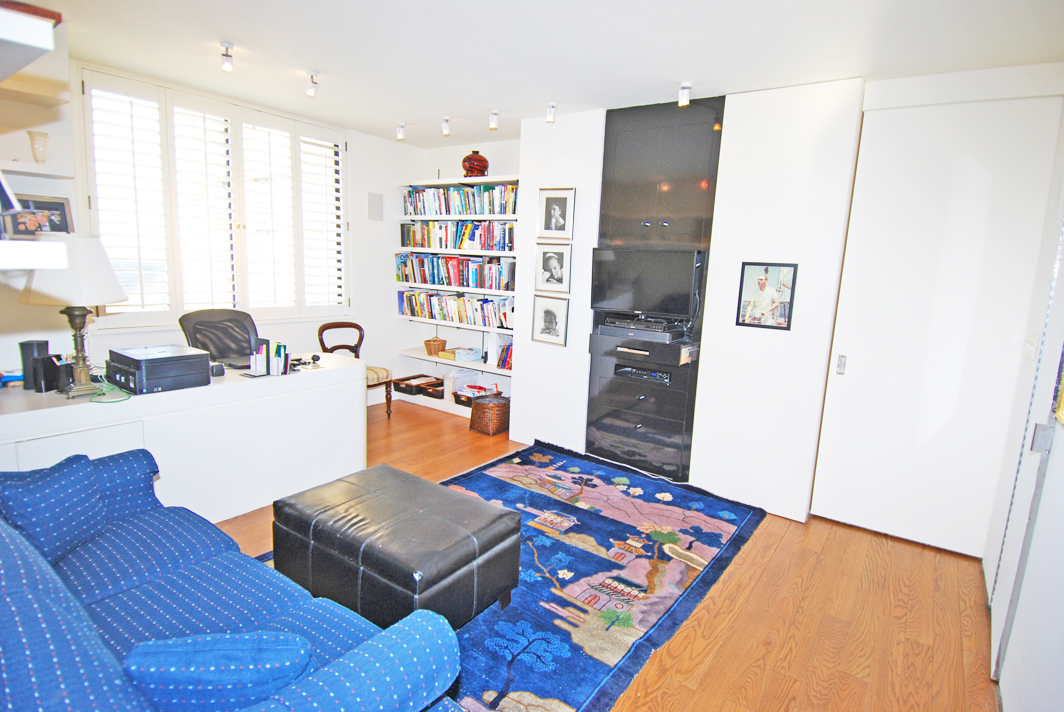 North Shore Towers Apartment