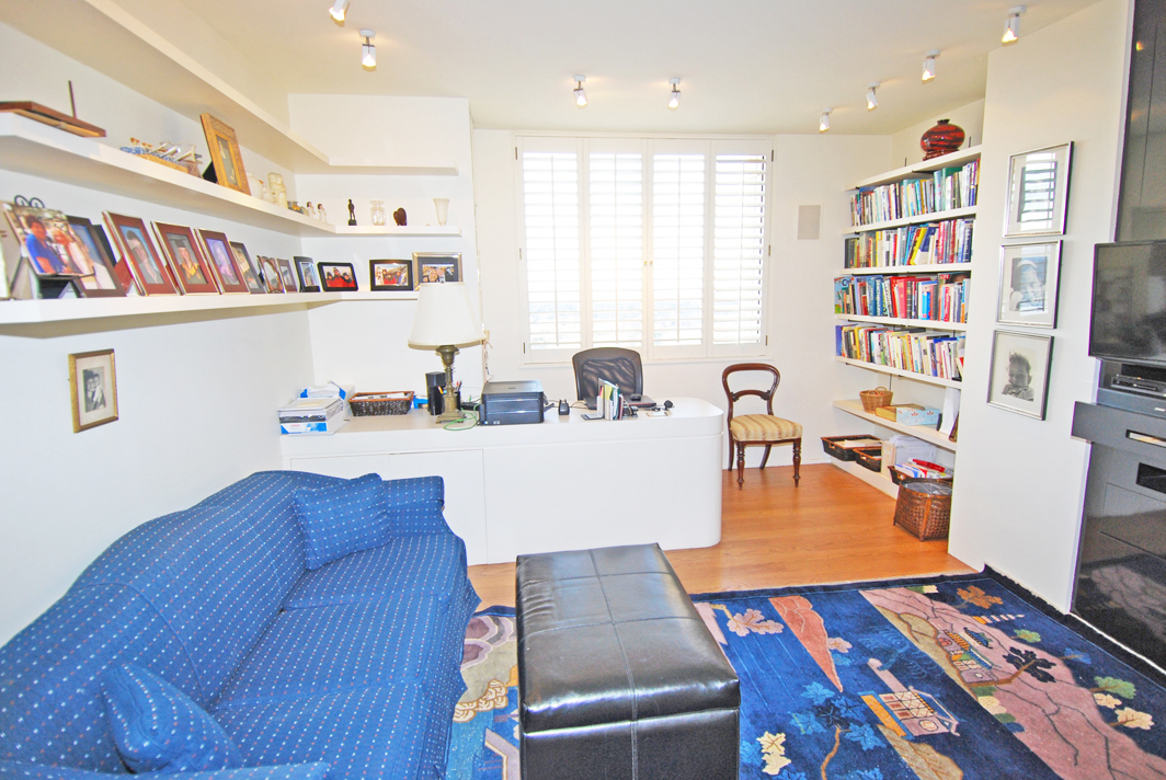 North Shore Towers Apartment