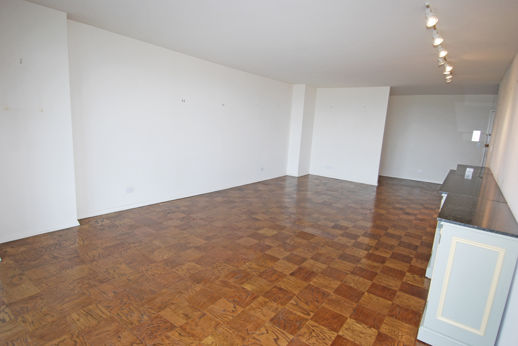 North Shore Towers Apartment