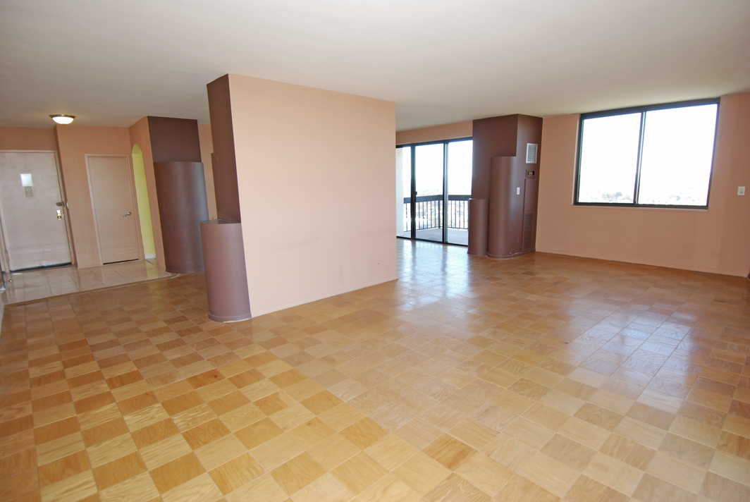 North Shore Towers Apartment