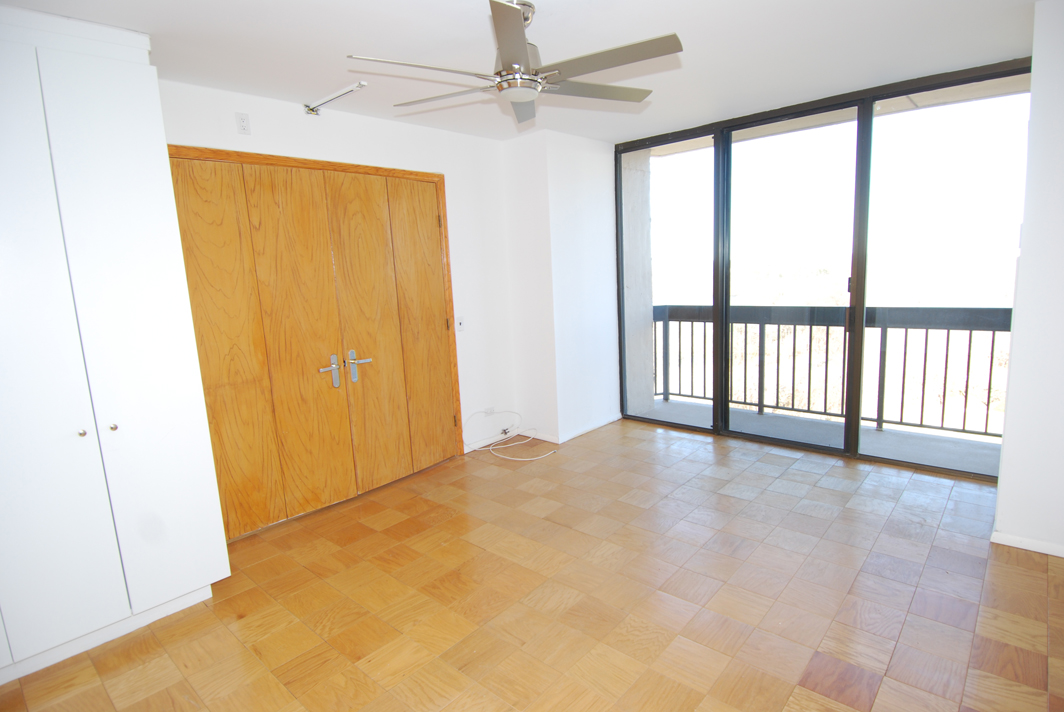 North Shore Towers Apartment