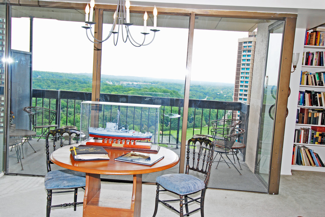 North Shore Towers Apartment