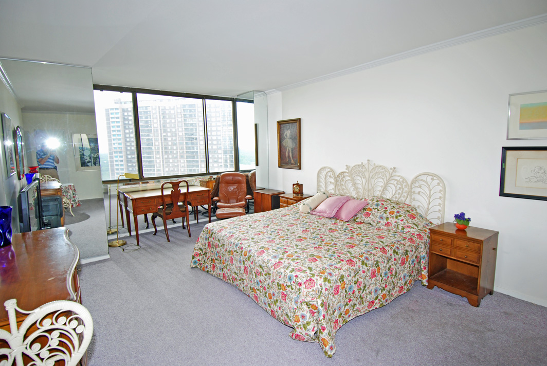 North Shore Towers Apartment