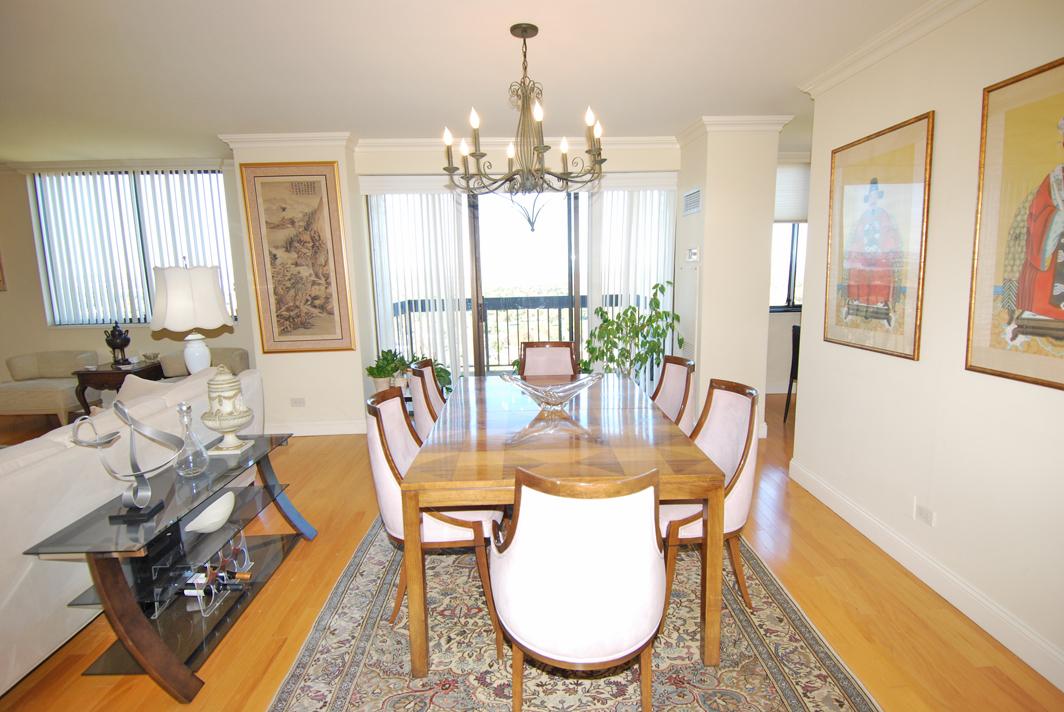 North Shore Towers Apt.