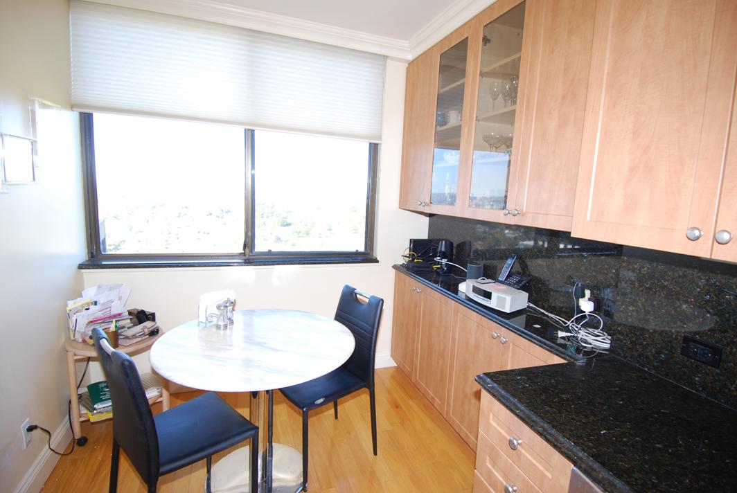 North Shore Towers Apt.