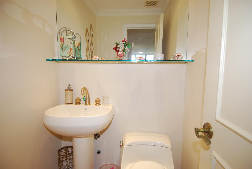 North Shore Towers Apt.