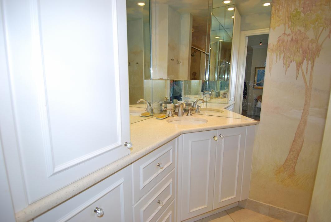 North Shore Towers Apt.