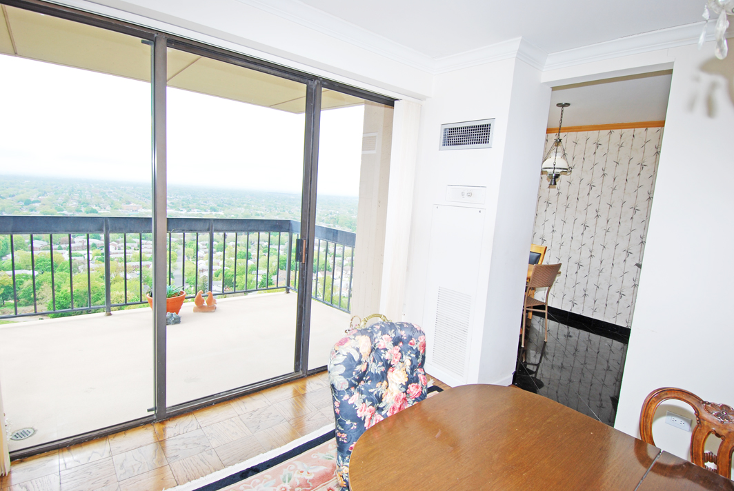 North Shore Towers Apartment