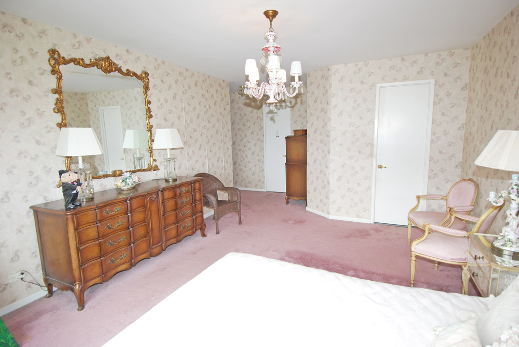 North Shore Towers Apartment