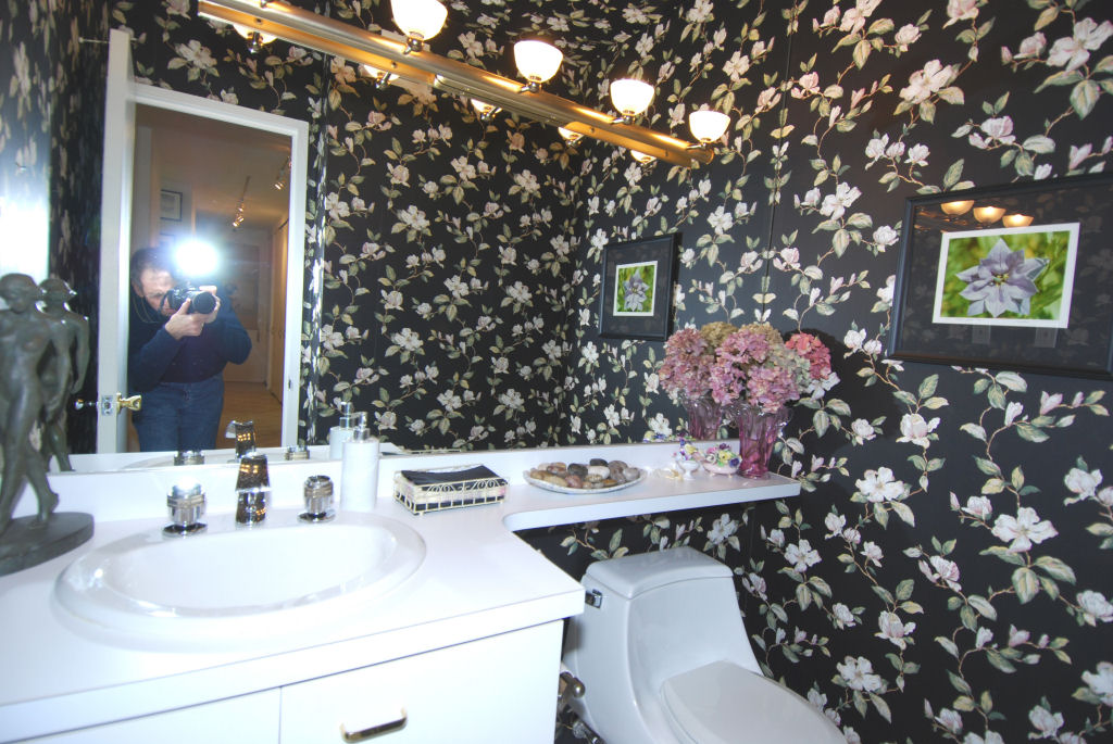 North Shore Towers Apartment