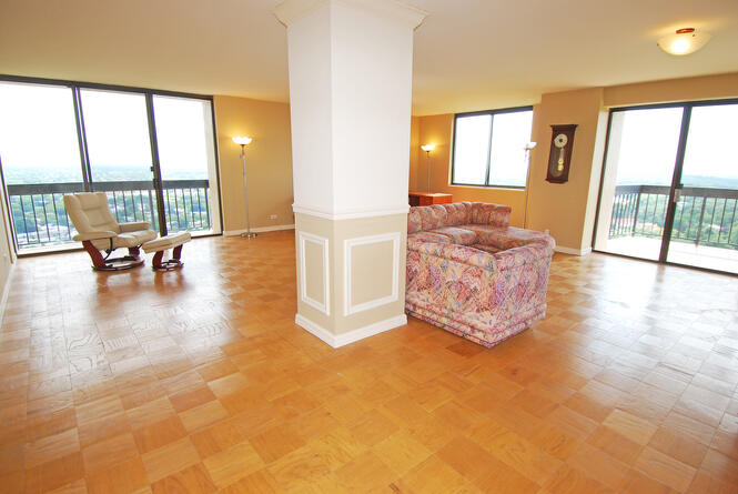 North Shore Towers Apt. 