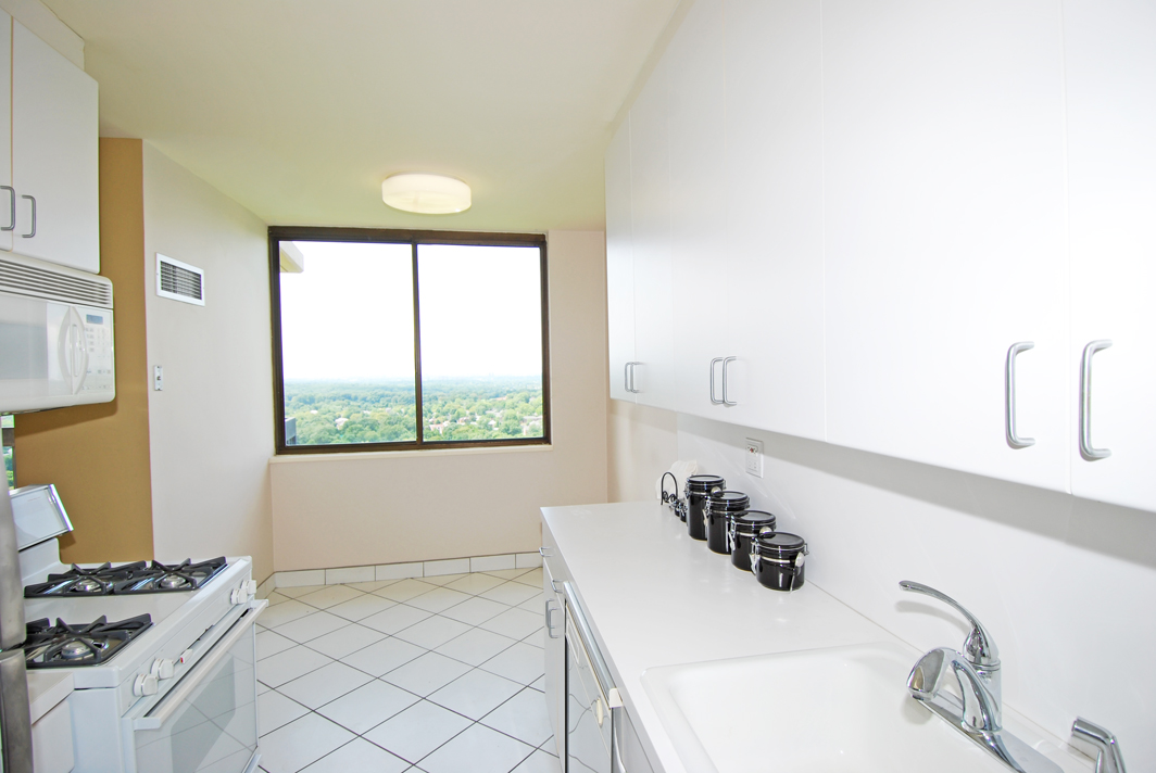 North Shore Towers Apt.