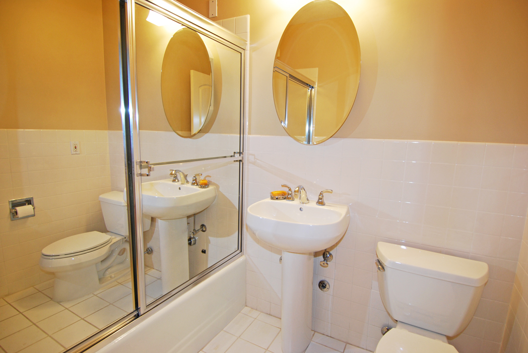 North Shore Towers Apt.