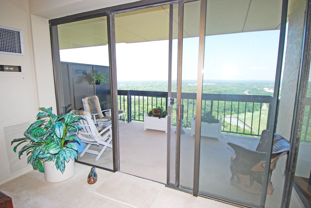 North Shore Towers Apartment