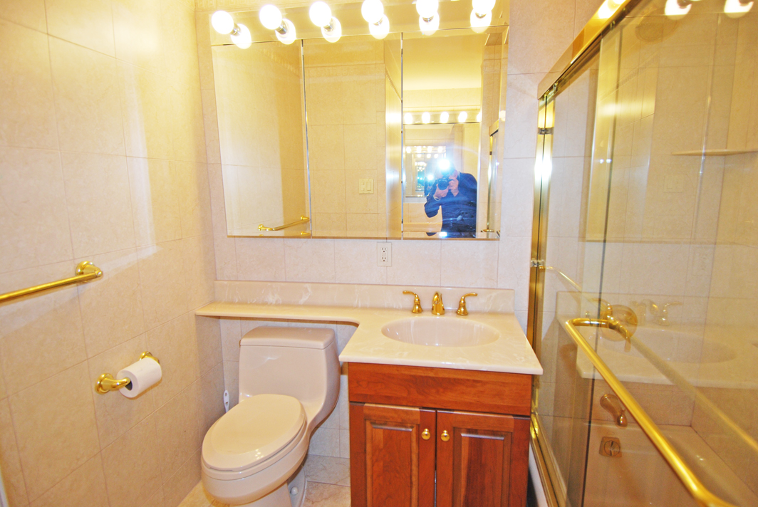 North Shore Towers Apartment