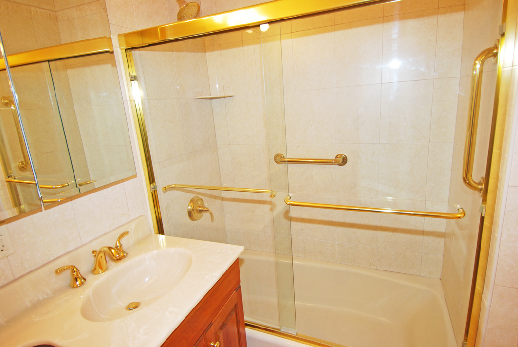 North Shore Towers Apartment