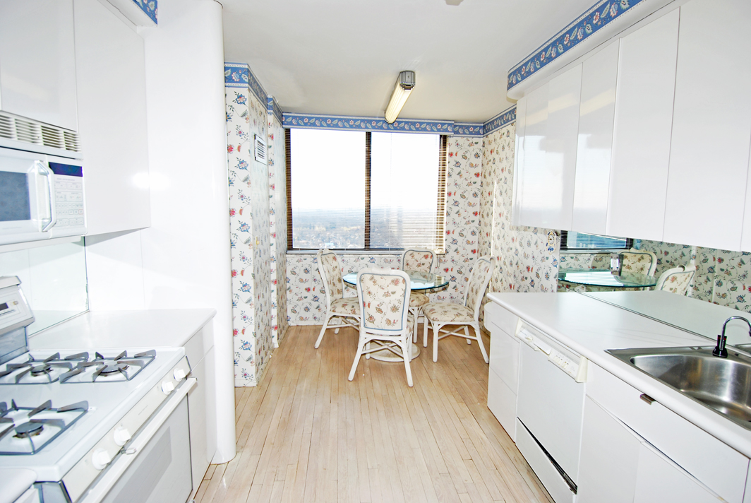 North Shore Towers Apartment