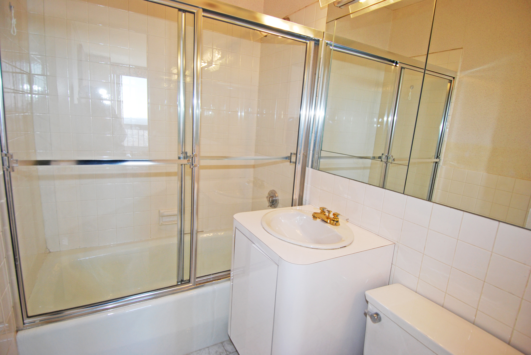 North Shore Towers Apartment