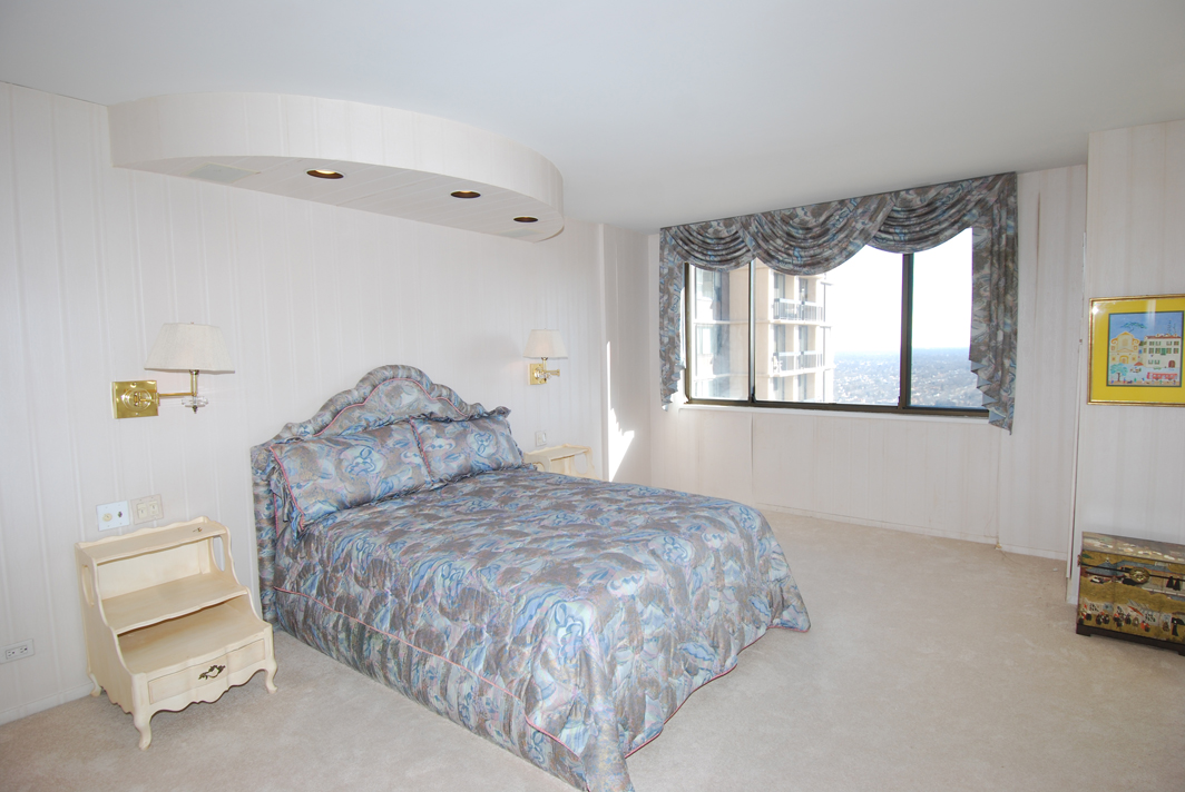 North Shore Towers Apartment