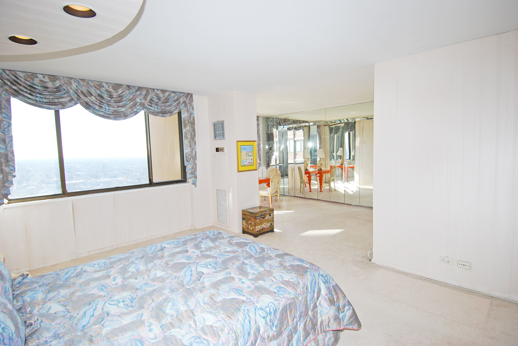 North Shore Towers Apartment