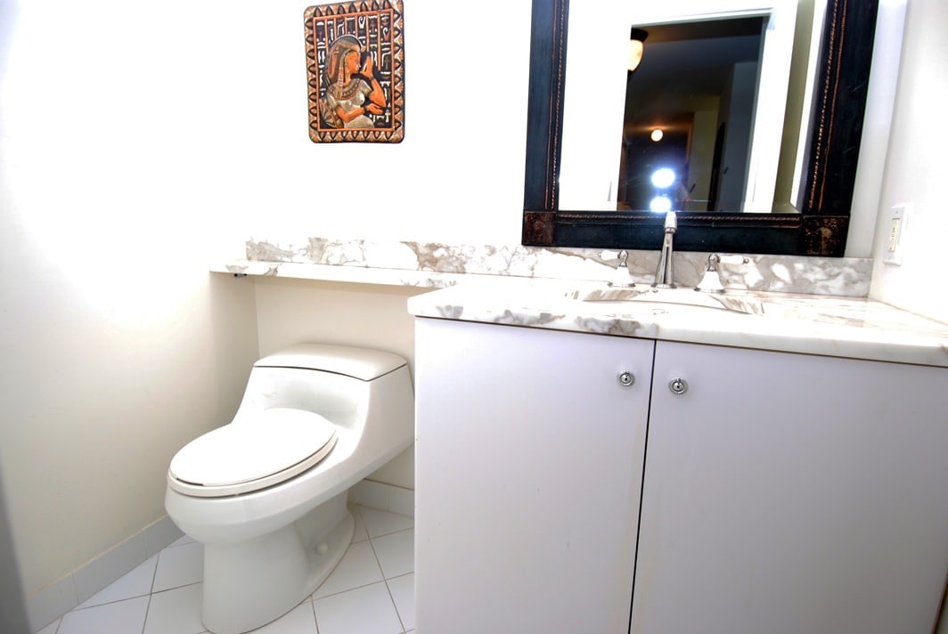 North Shore Towers Apt.