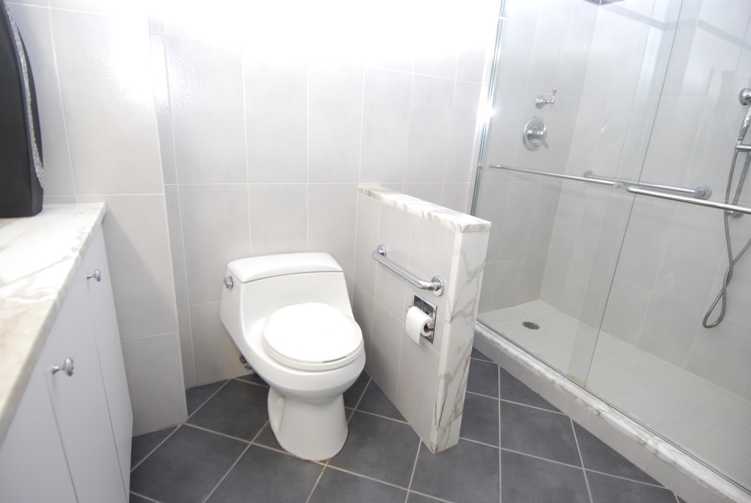 North Shore Towers Apt.