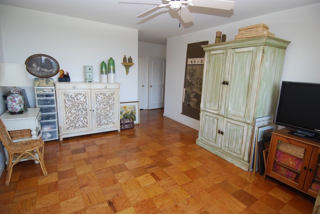 North Shore Towers Apt.