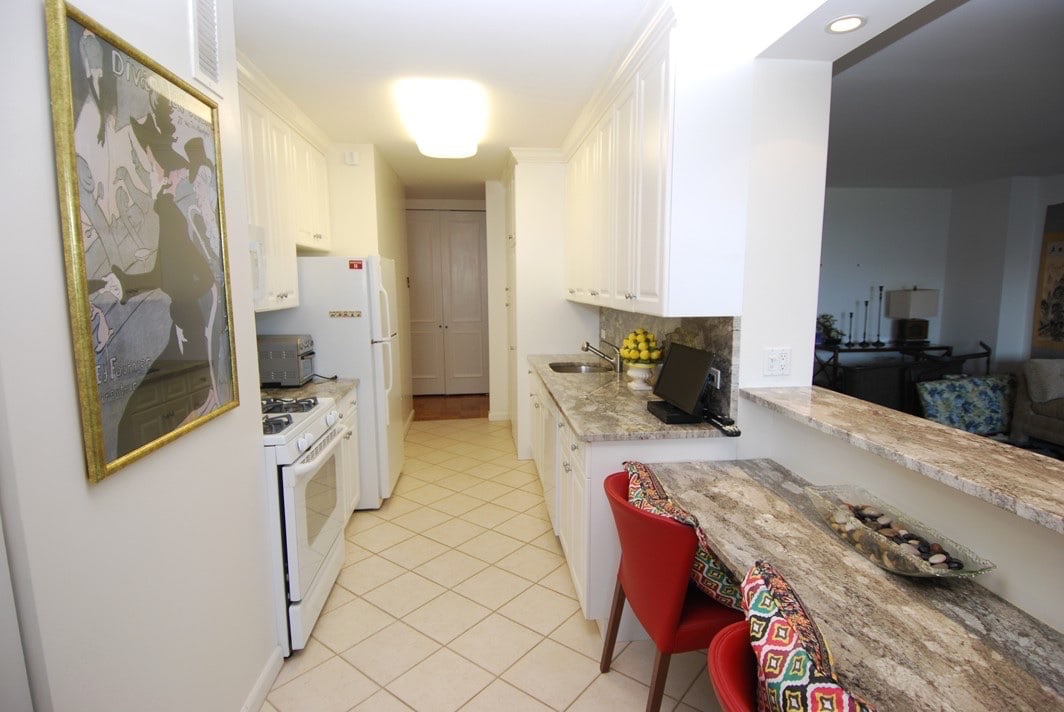 North Shore Towers Apt.