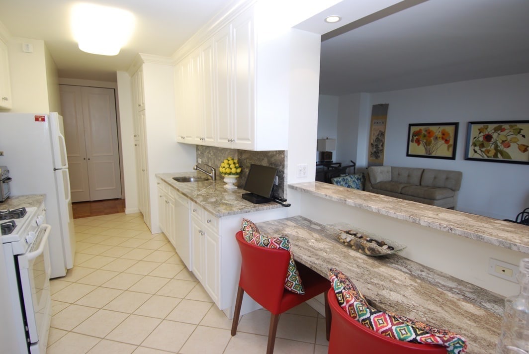 North Shore Towers Apt.