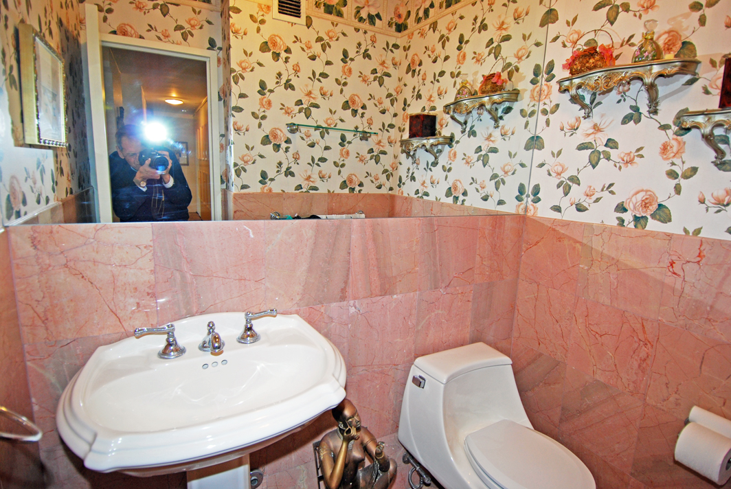 North Shore Towers Apartment