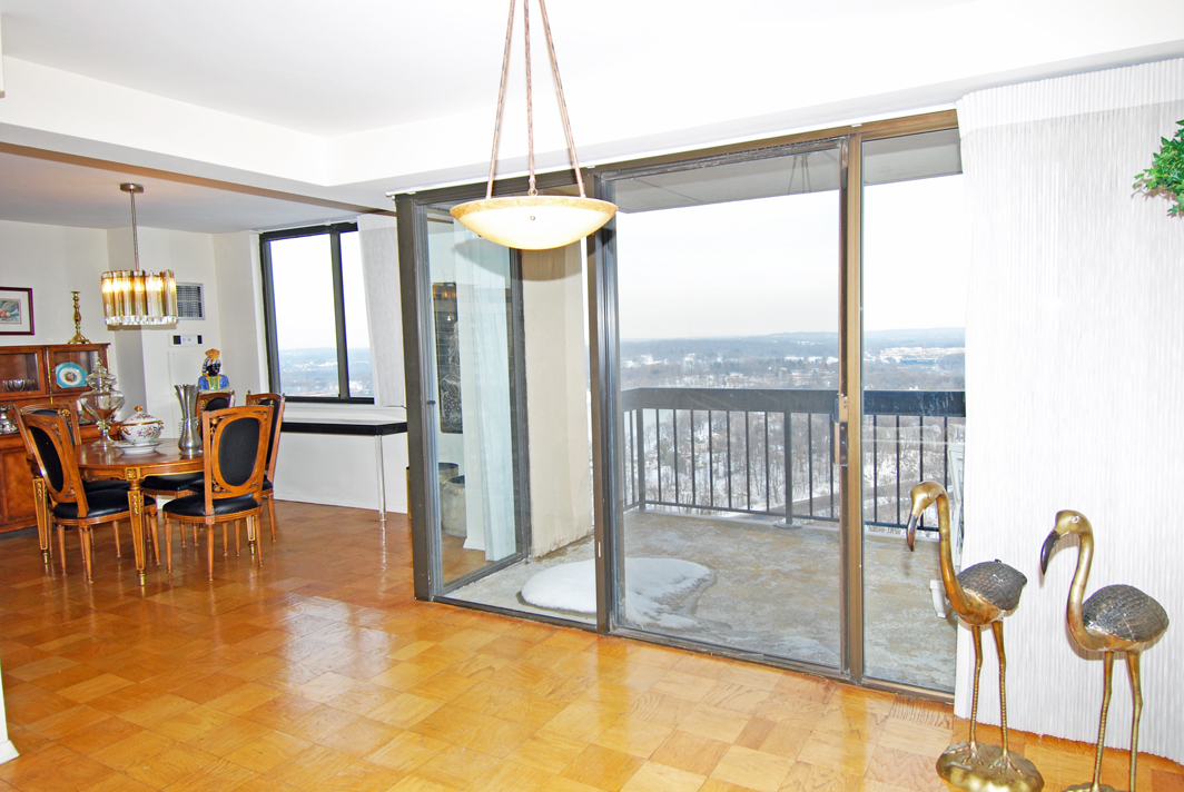 North Shore Towers Apartment