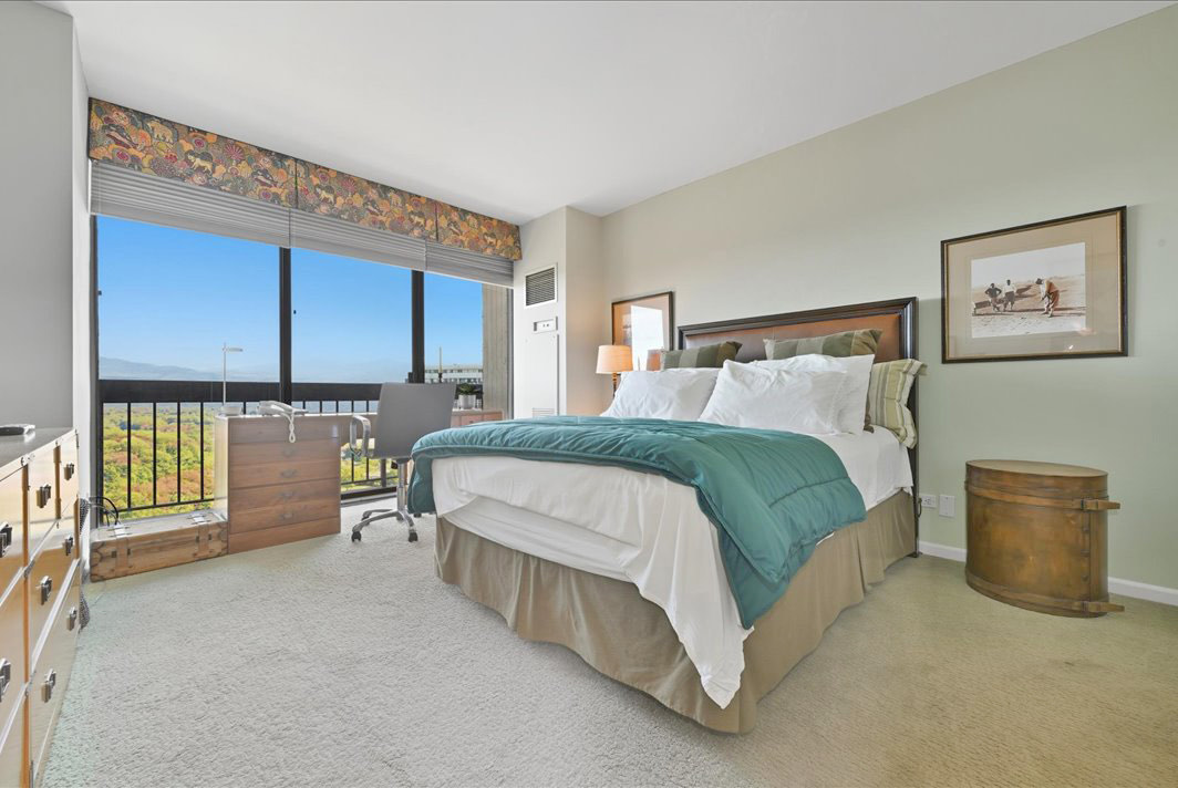 North Shore Towers Apt.