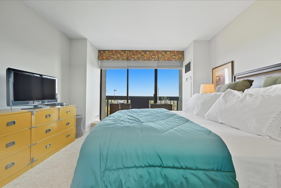 North Shore Towers Apt.