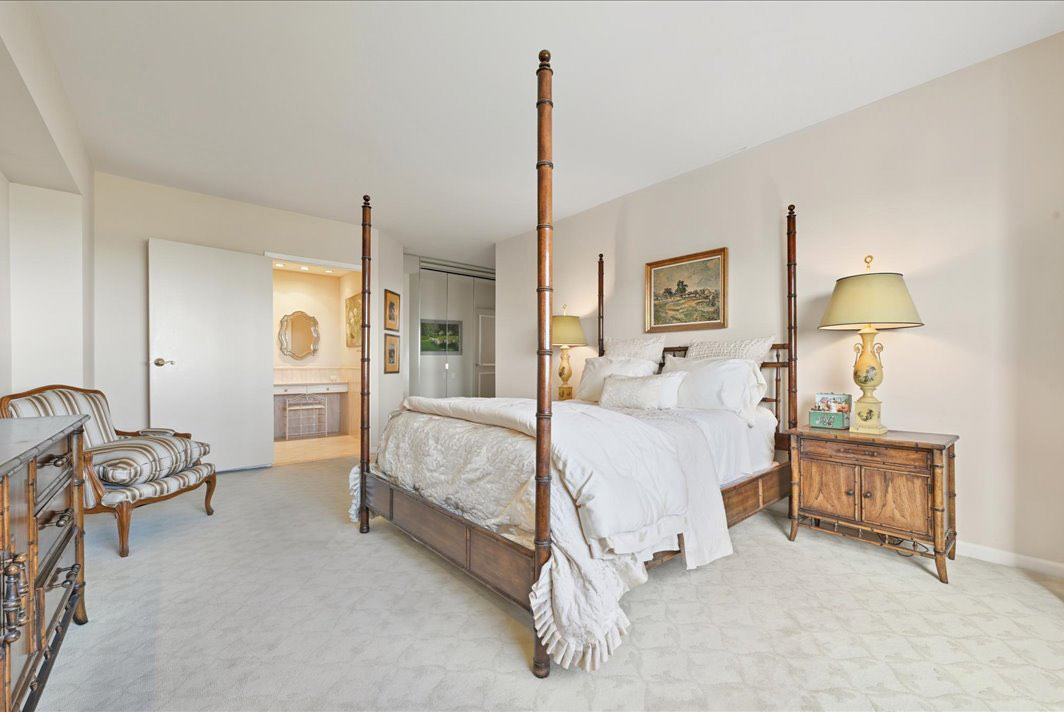 North Shore Towers Apt.