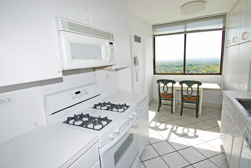 North Shore Towers Apartment