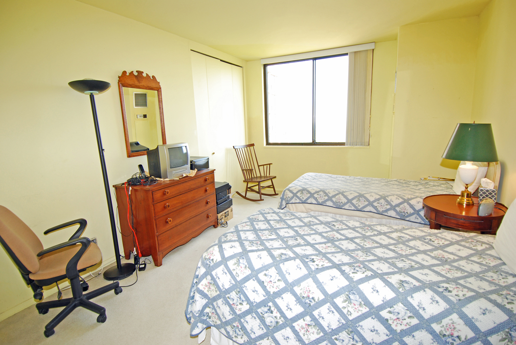 North Shore Towers Apartment