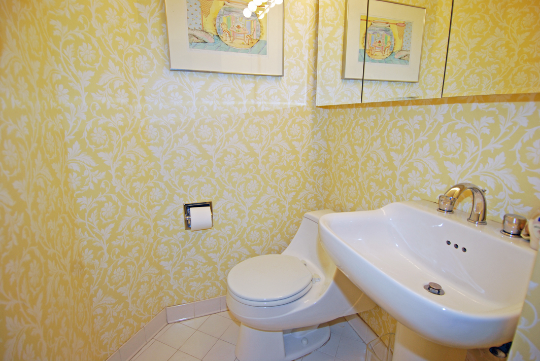 North Shore Towers Apartment