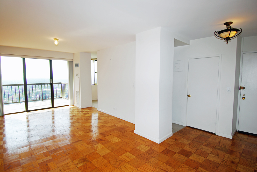 North Shore Towers Apt.