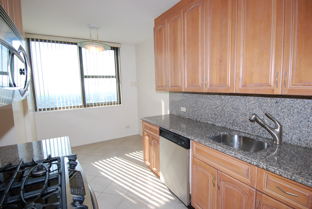 North Shore Towers Apt.