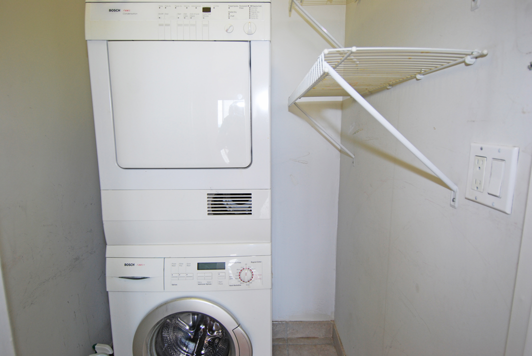 North Shore Towers Apt.