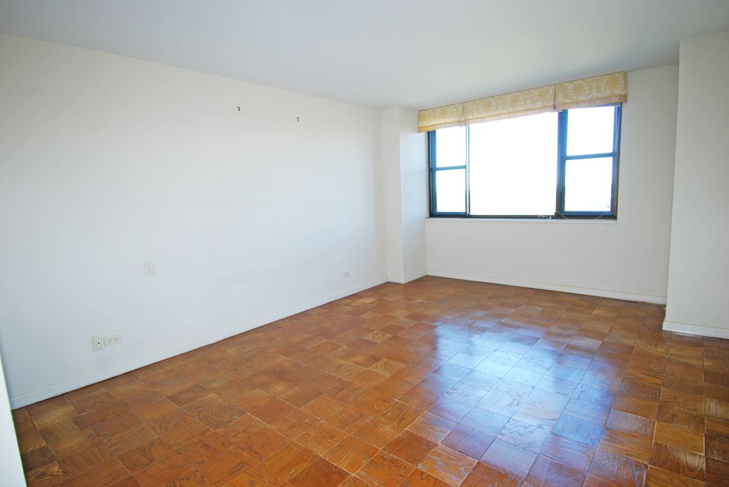 North Shore Towers Apt.