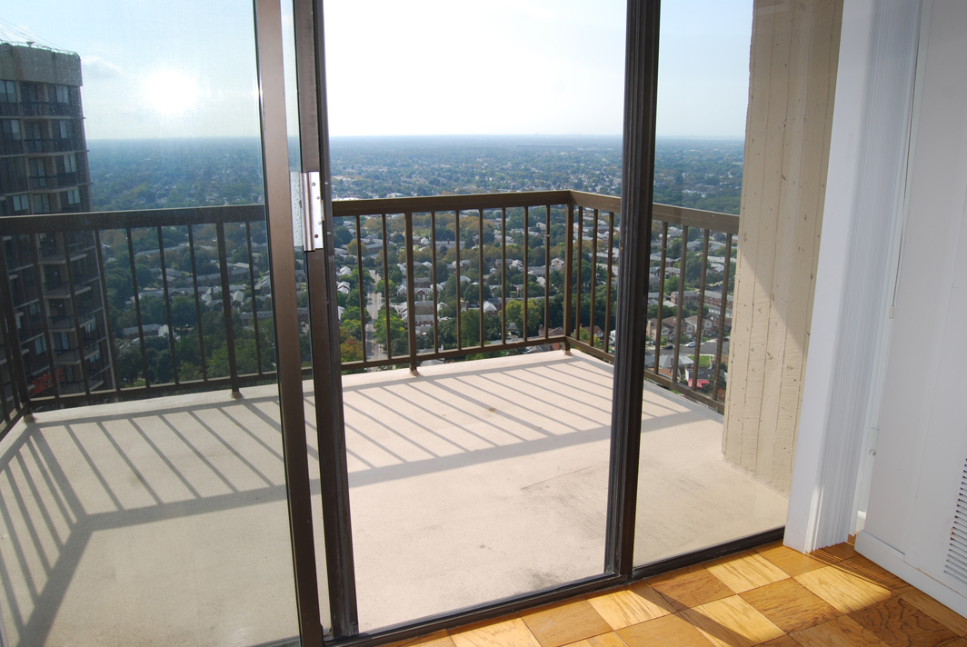 North Shore Towers Apt.