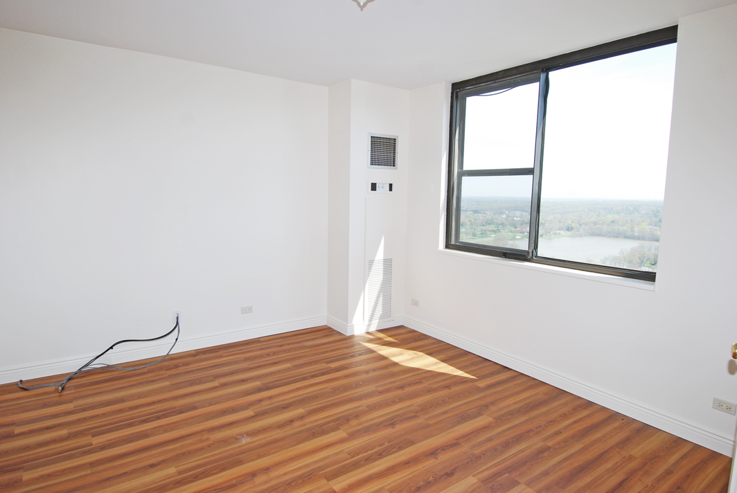 North Shore Towers Apartment