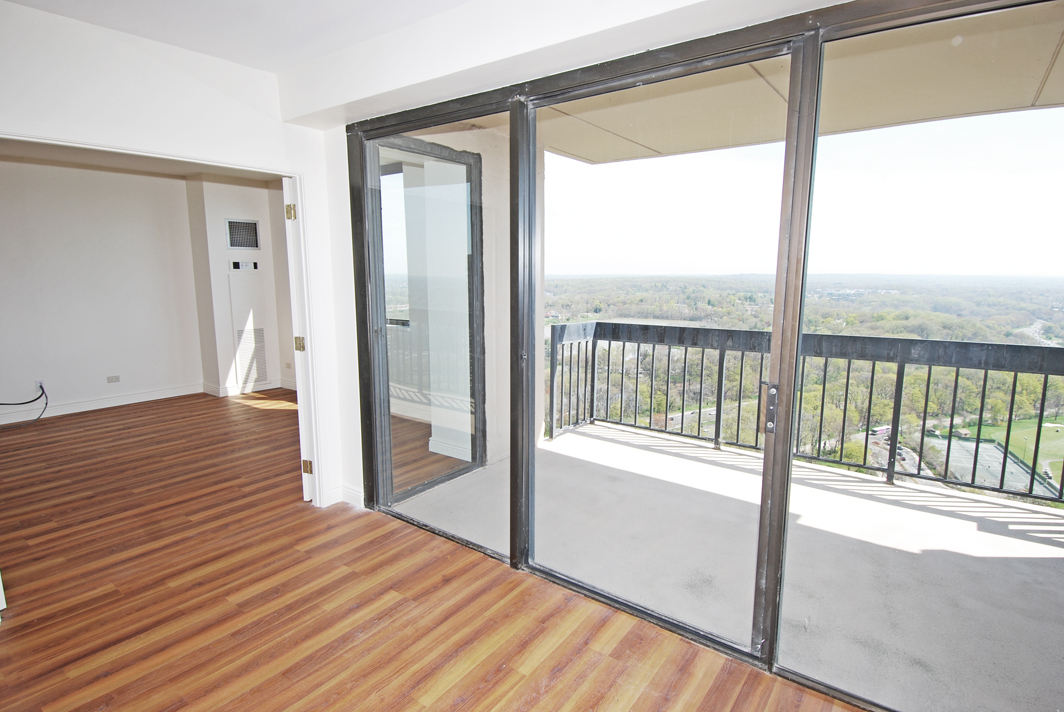 North Shore Towers Apartment