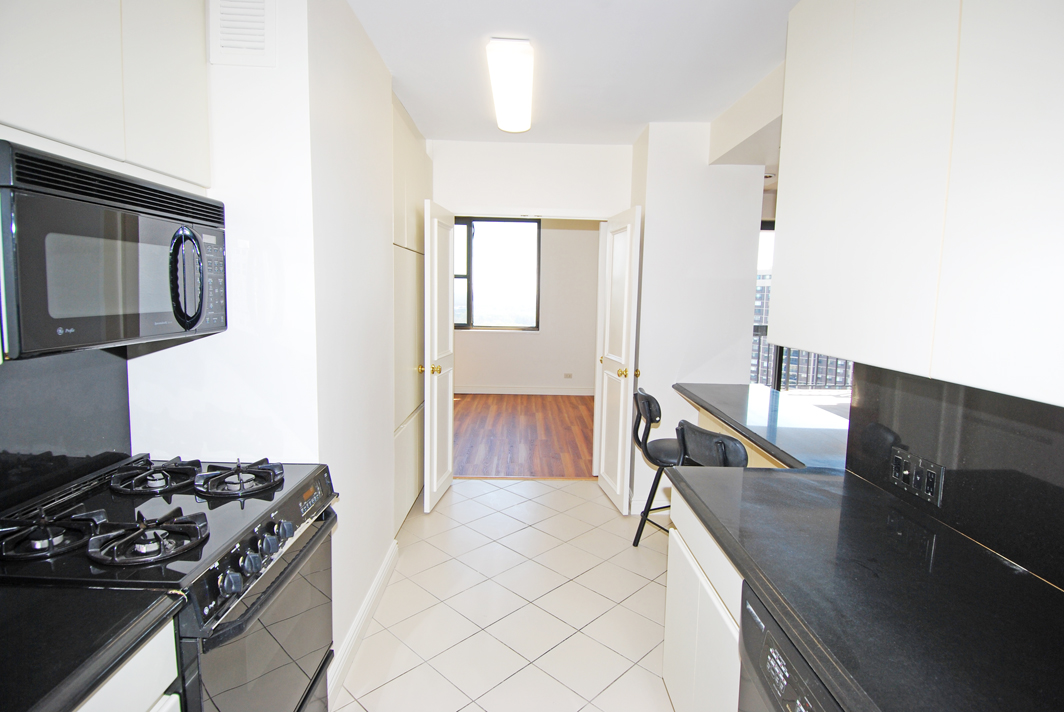 North Shore Towers Apartment