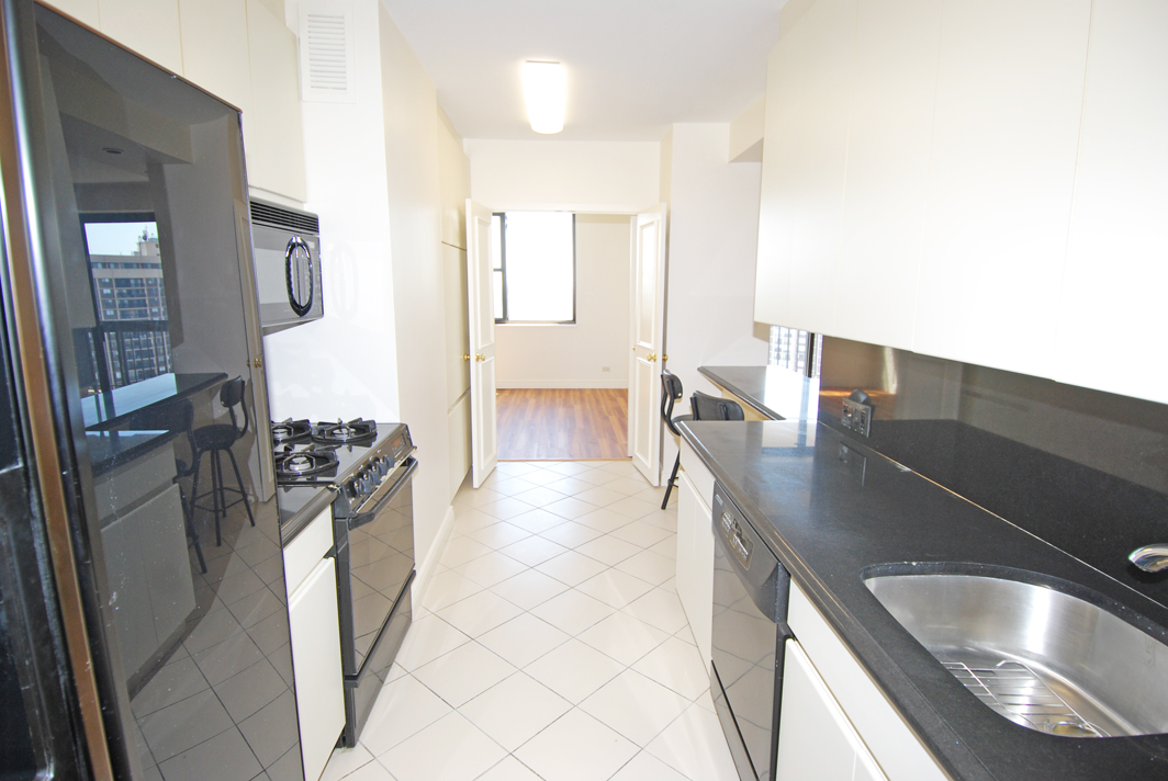 North Shore Towers Apartment