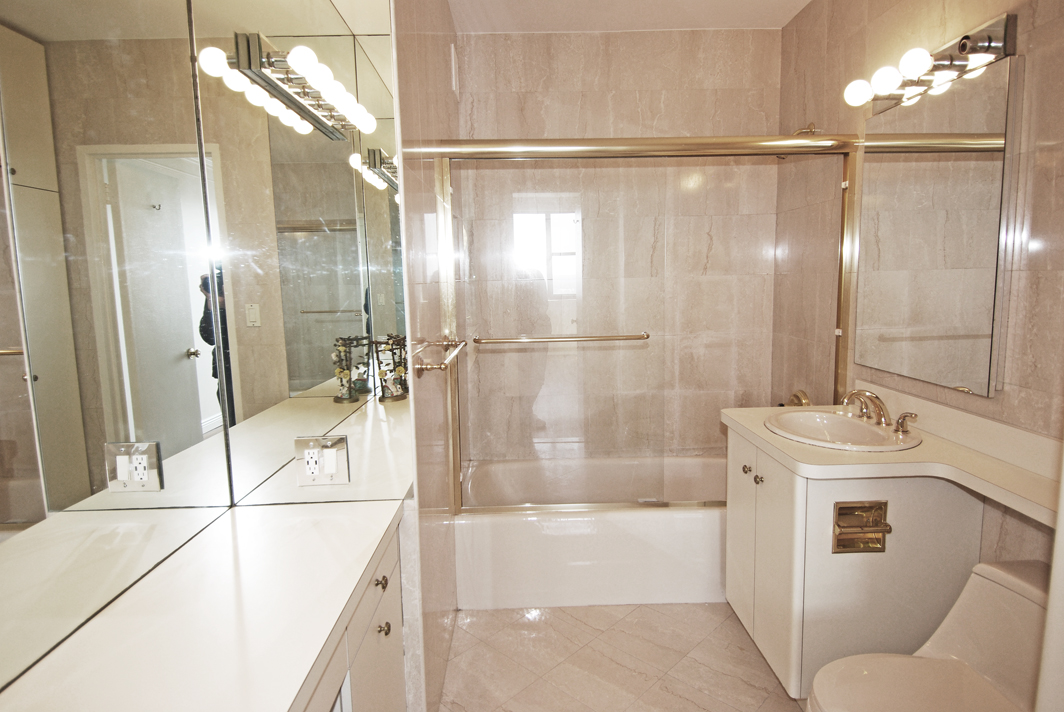 North Shore Towers Apartment