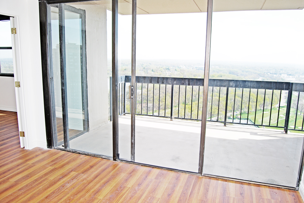 North Shore Towers Apartment