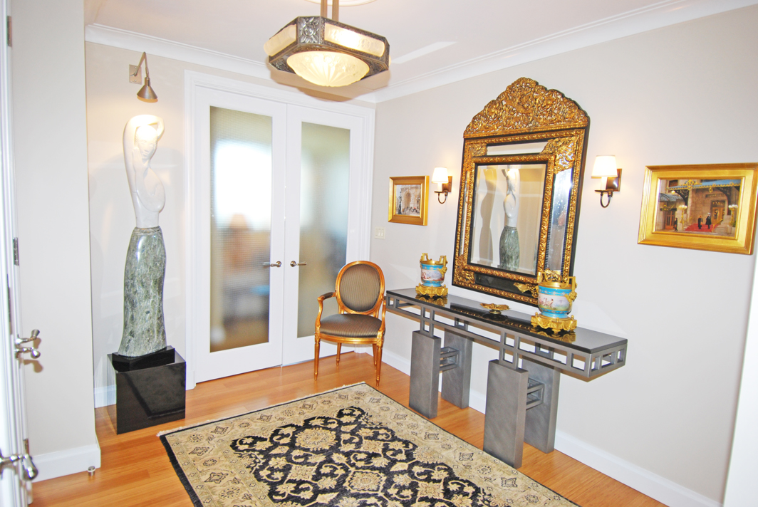 North Shore Towers Apartment